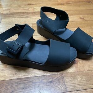 Bryr Ursi Black monochrome clog sandals size 41/11